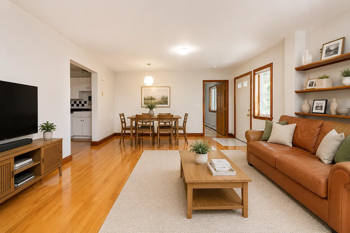 3 bed, 2.0 bath, 1050 sqft, $3,800 — Photo 2