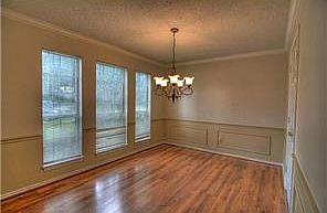 3rd image of 1518 Battlefield Dr