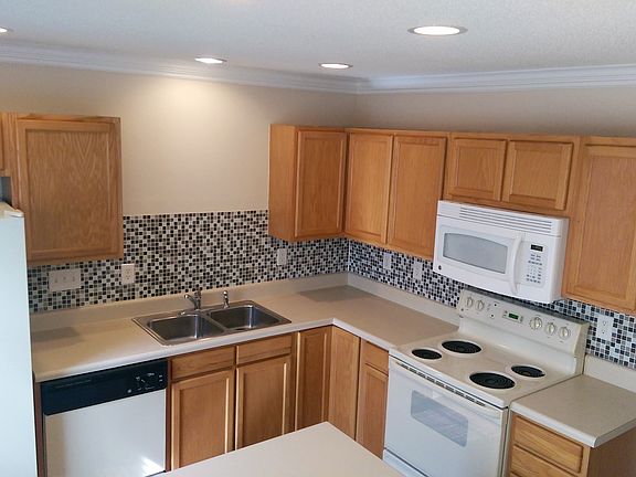 5th image of 6449 Saint Bernard Way