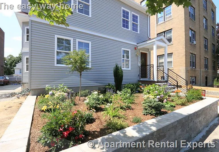 220 Massachusetts Ave #1 — Photo 17