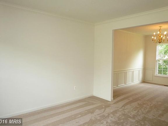 4th image of 6826 Buck Ln