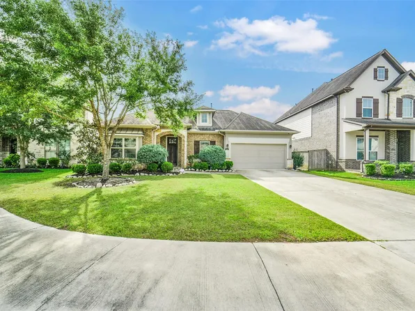 2214 Captain Davis Dr, Richmond, TX 77469