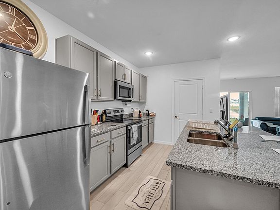5th image of 5082 Armina Pl