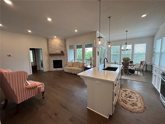 4th image of 2938 SW Arboridge Dr
