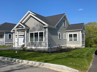 16 Beech St, Hallowell, ME 04347