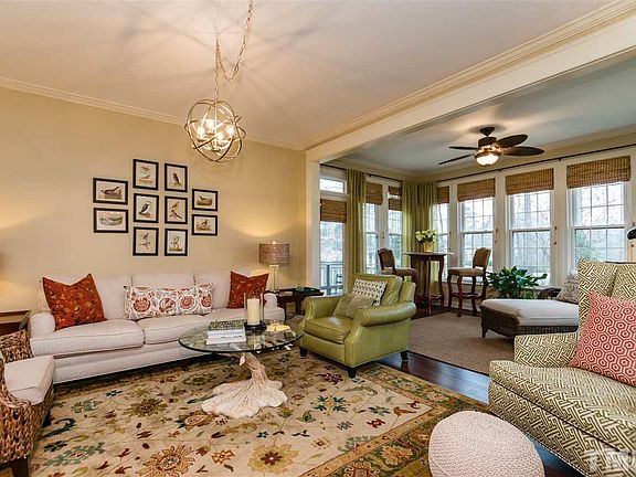 5th image of 26 Oakmont Ct
