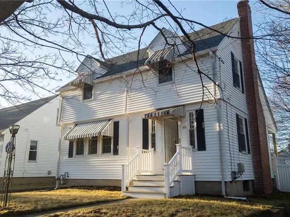 29 Atlantic Blvd, North Providence, RI 02911