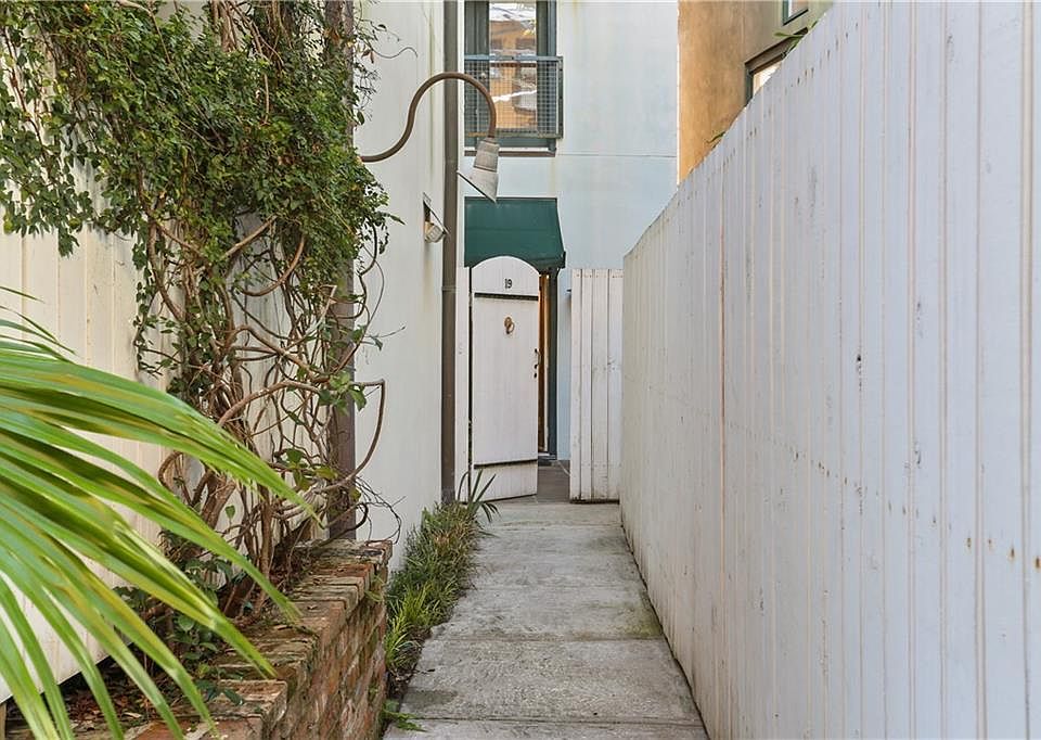 1st image of 1201 Chartres St APT 19