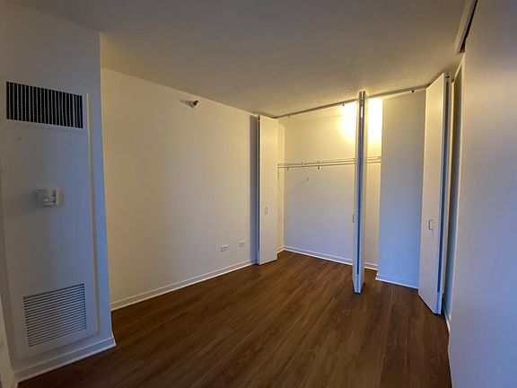 4th image of 550 N Kingsbury St #2