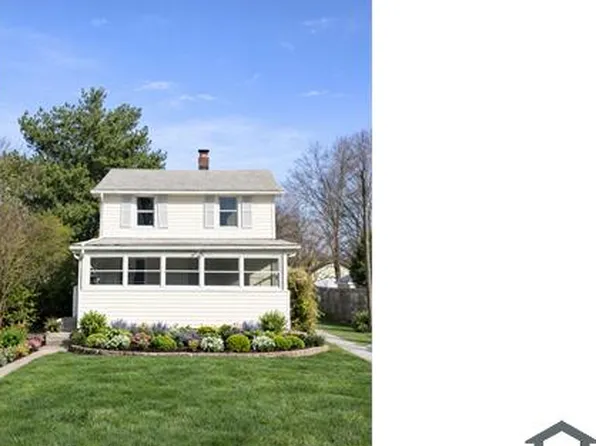 29007 Foxboro St, Eastlake, OH 44095