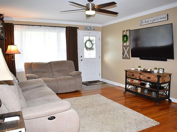 4th image of 936 Carlisle Ave