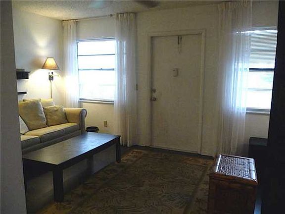 4th image of 1225 NW 21st St #11-1104