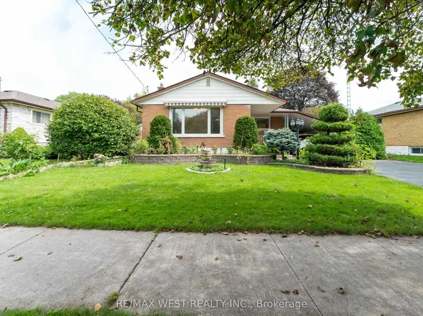 203 Lupin Dr, Whitby, ON L1N 1Y2