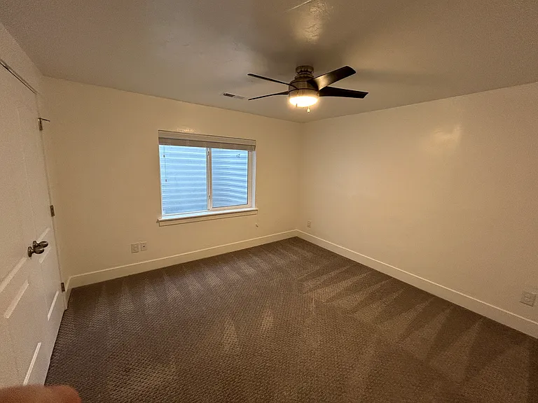 1618 W Quailhill Rd — Photo 24