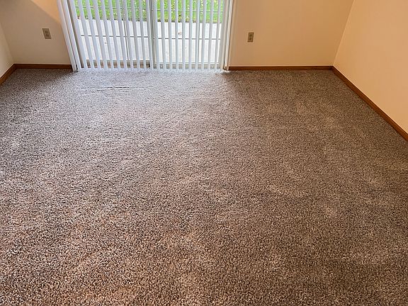 4th image of 1092 Heritage Ct