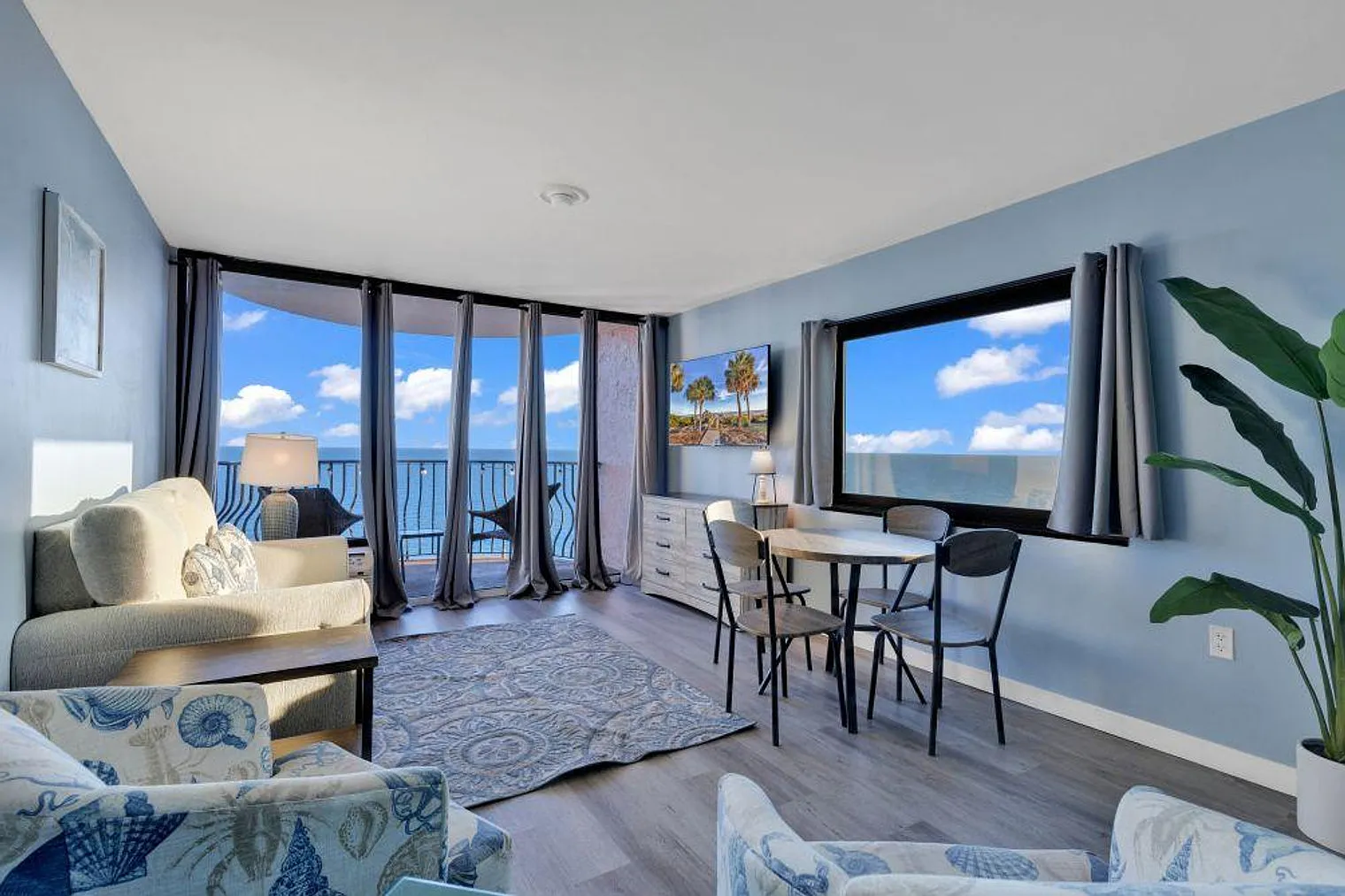 1 bed, 1.0 bath, 645 sqft, $2,694 — Photo 3