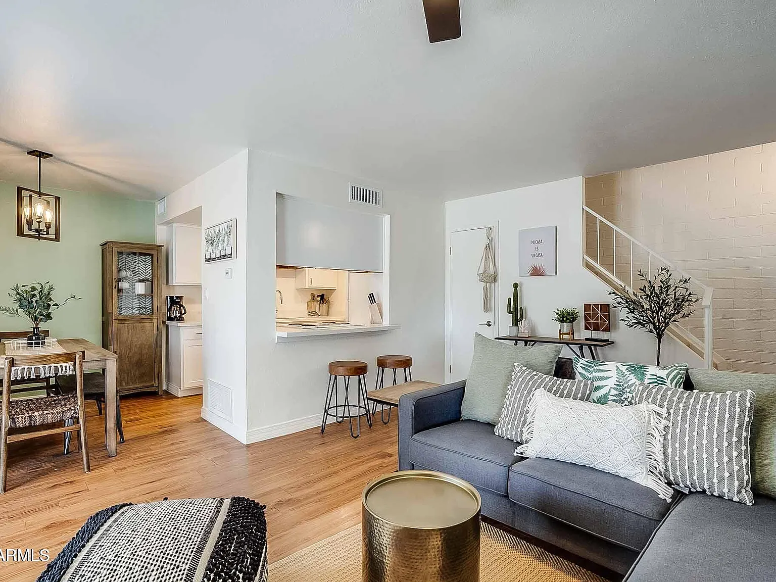 3 bed, 1.0 bath, 1053 sqft, $2,500 — Photo 1