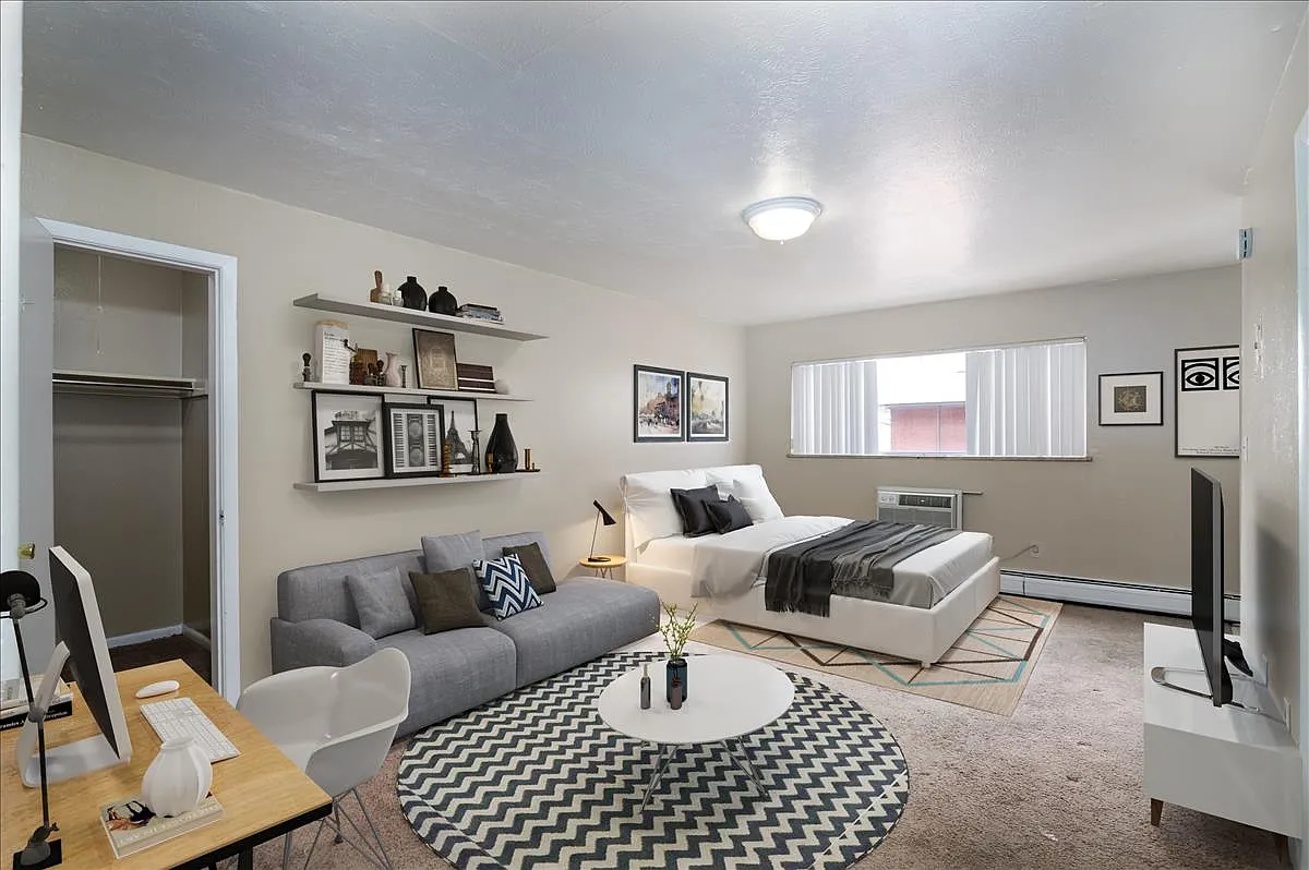 Downing Apartments — Photo 4