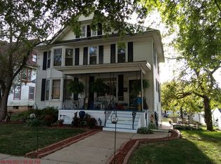 205 N Barber Ave, Polo, IL 61064