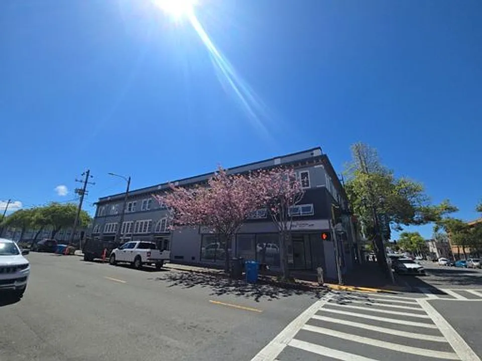 516 G St