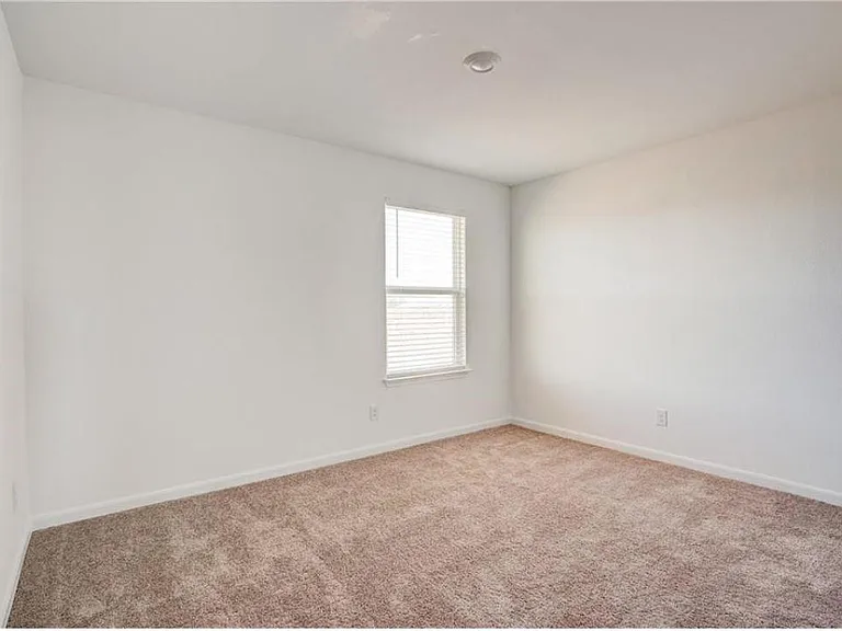 755 Wonderland Trl — Photo 14