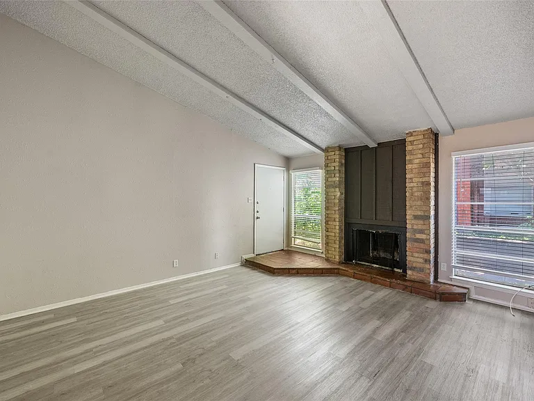 1111 W Rundberg Ln — Photo 4