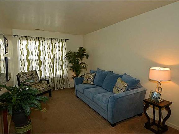 3rd image of 1205 Pipers Cres APT 434