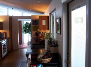 49 Lantern Ln, Stow, MA 01775