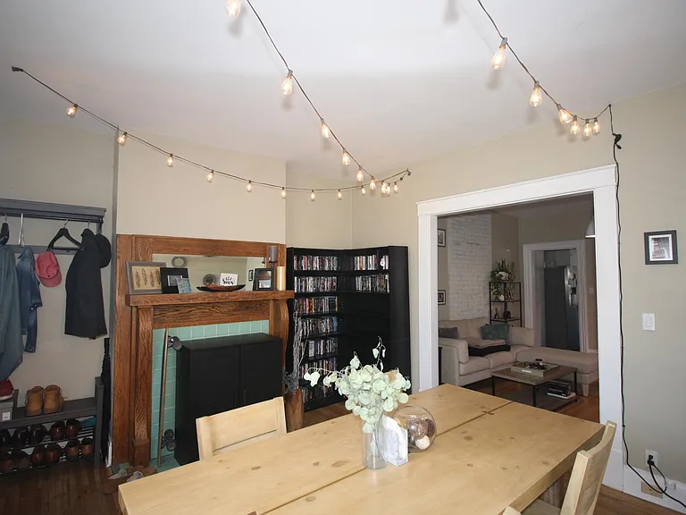 771 Summit St — Photo 9