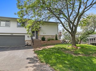 3576 Avon Ct, Woodbury, MN 55125