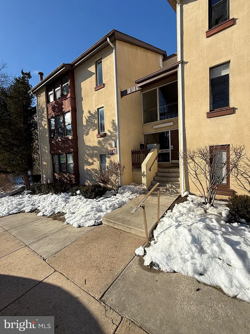 9647 Whiteacre Rd Unit A3 photo 1