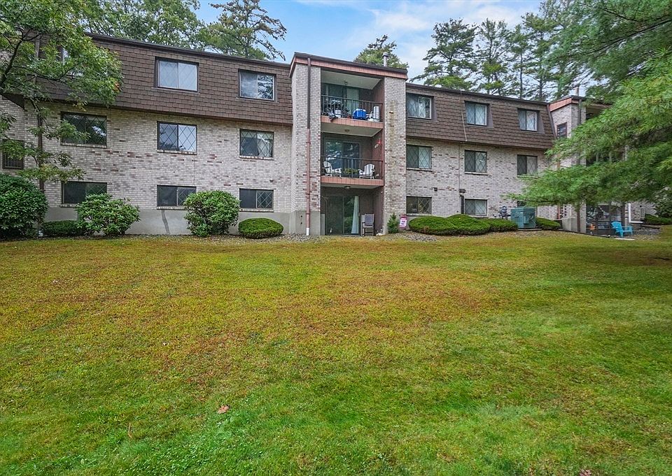 1st image of 5 Greenbriar Dr APT 107