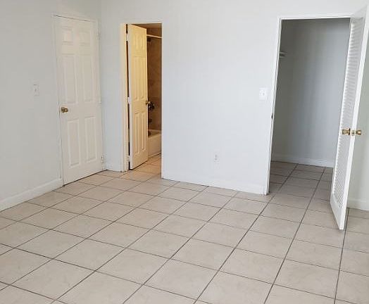5th image of 4330 NW 79th Ave APT 2A
