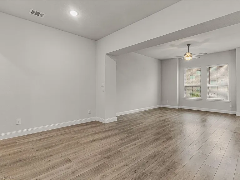 2236 Palomino St — Photo 3