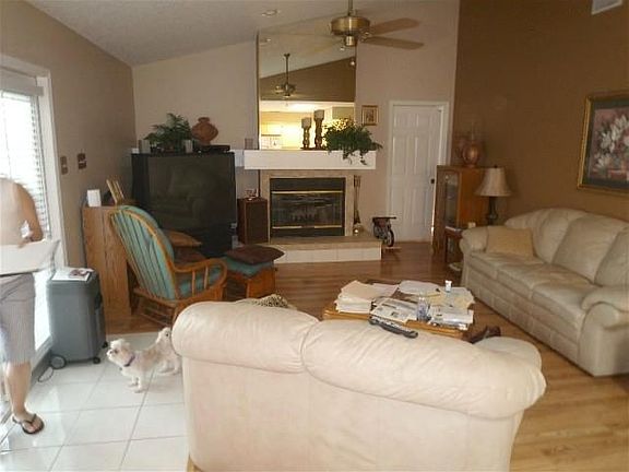 3rd image of 4321 Worthington Cir