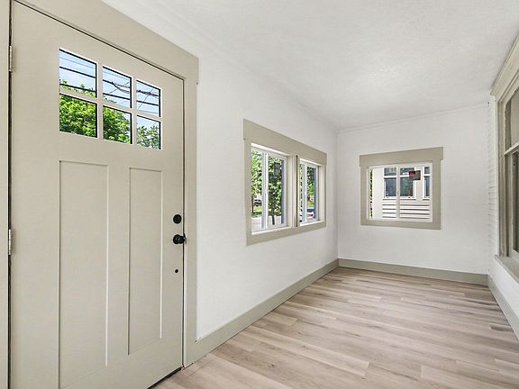 5th image of 746 Union Ave SE