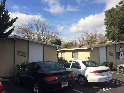 2nd image of 1112 N Mollison Ave