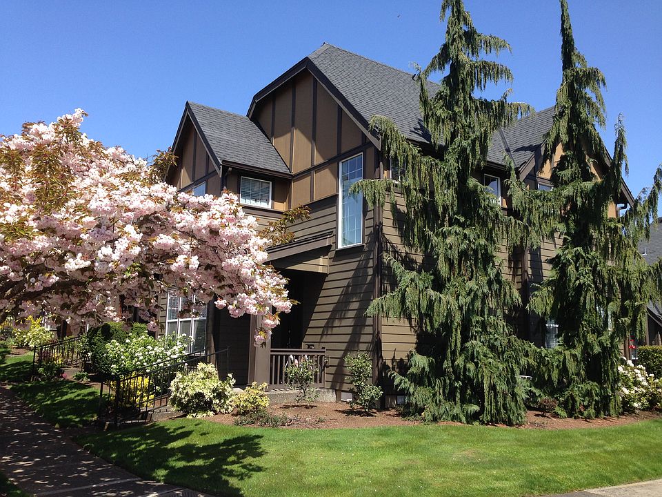 1st image of 1504 NE 71st Ave