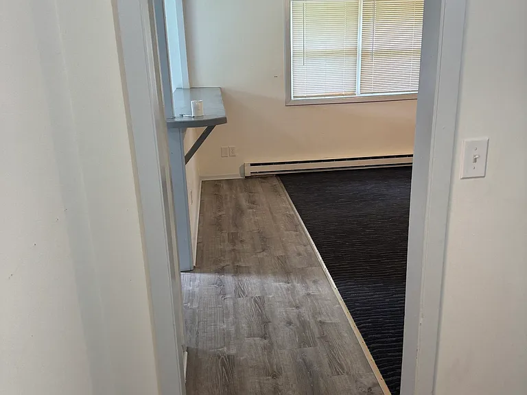 13 White Oak Rd #D — Photo 3