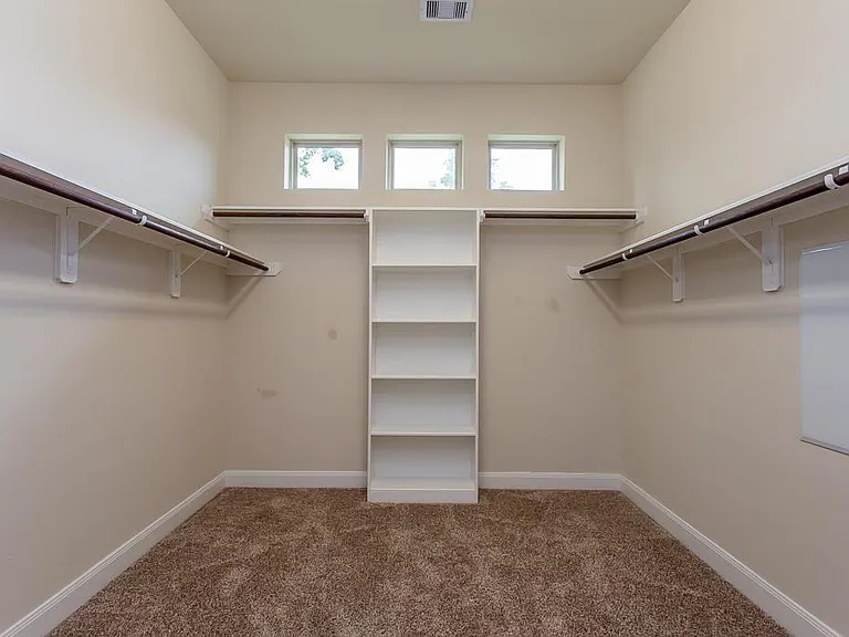 122 Colton Ct — Photo 10