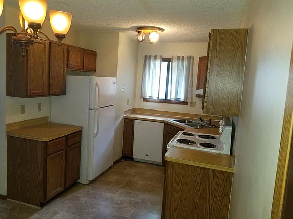 4th image of 2514 Brookdale Ln