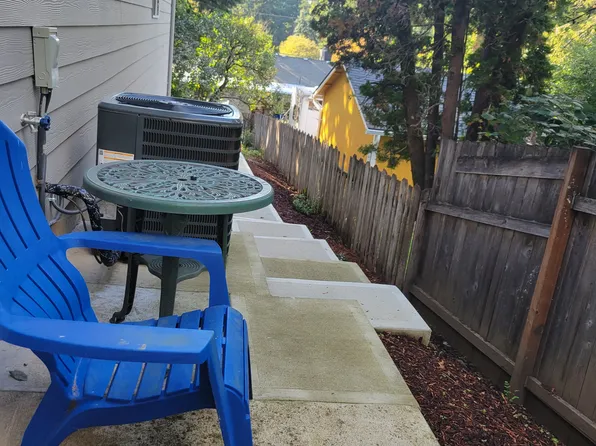 6315 SE Laura Ave, Portland, OR 97222