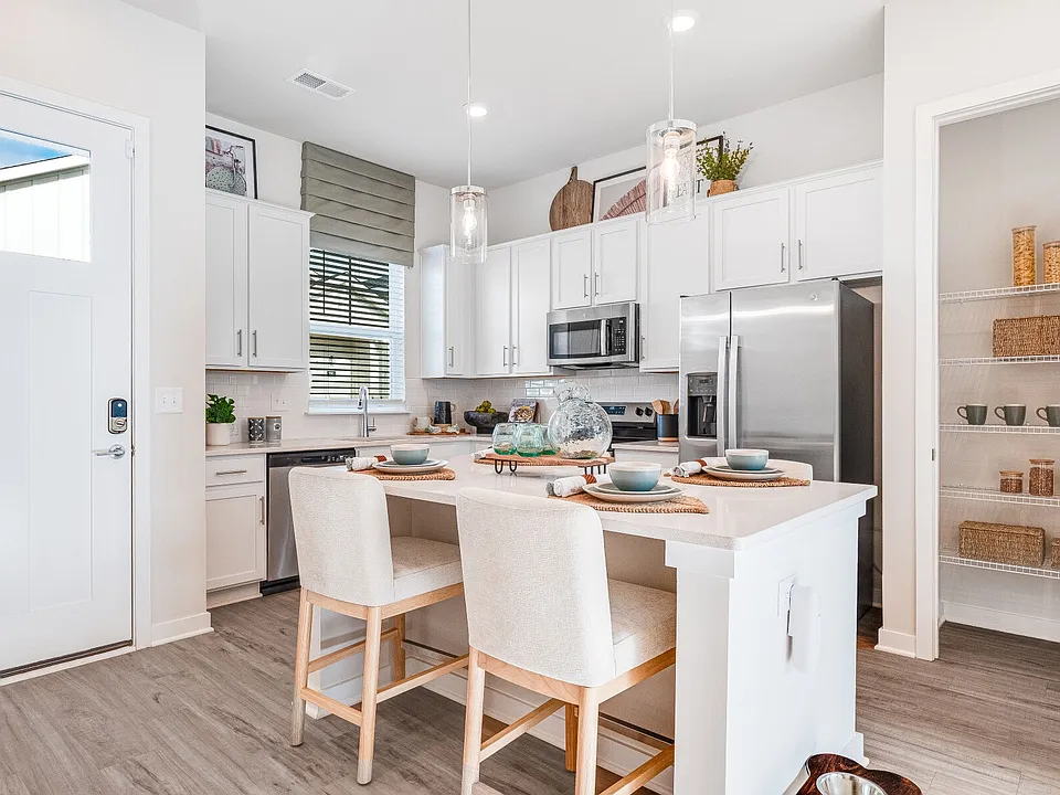 Yardly Mount Dora apartments community photo