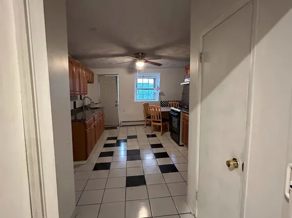 125 London St, Boston, MA 02128