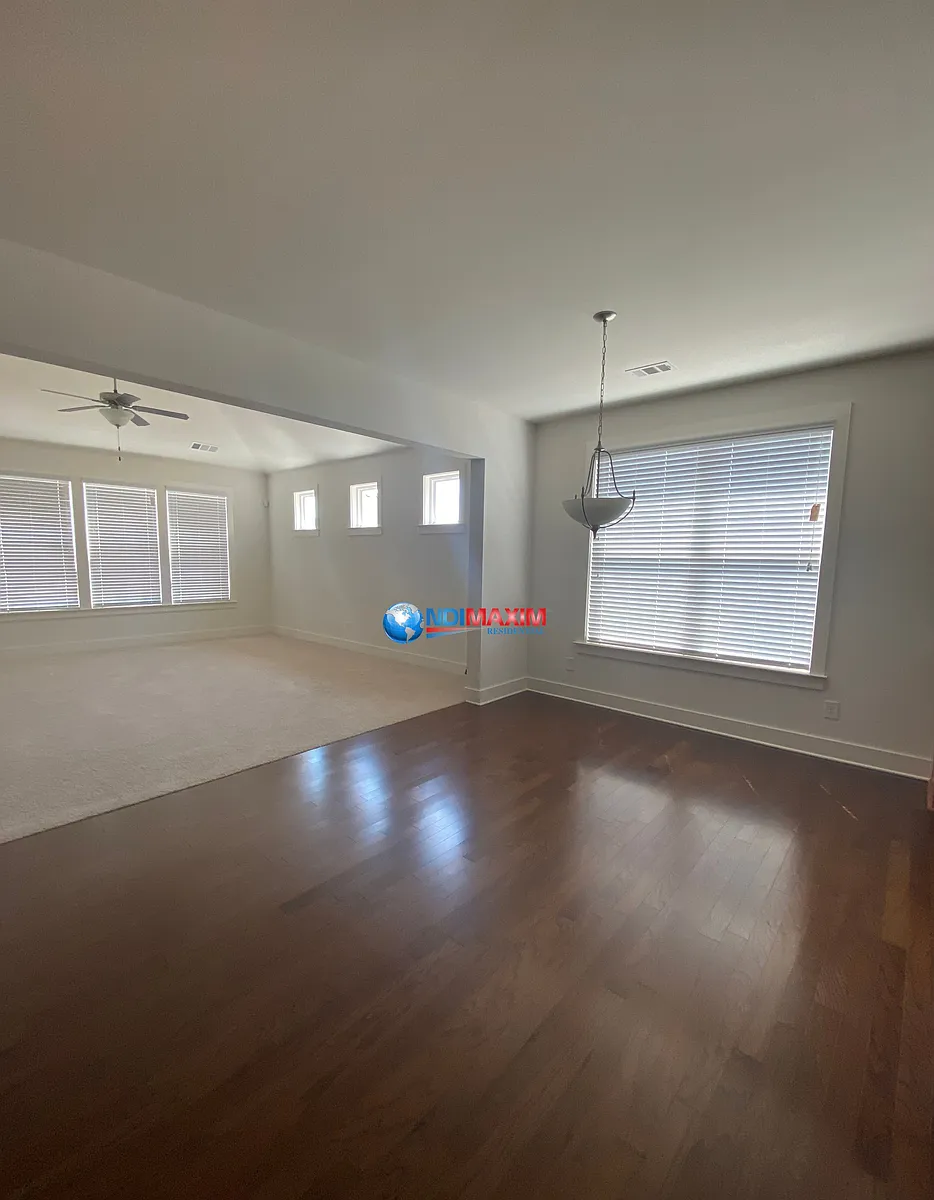 Building Photo - 1306 Halletts Peak Pl