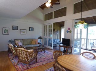 100 Lio Pl #R3, Maunaloa, HI 96770