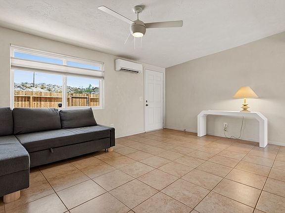3rd image of 71897 Sunnyslope Dr