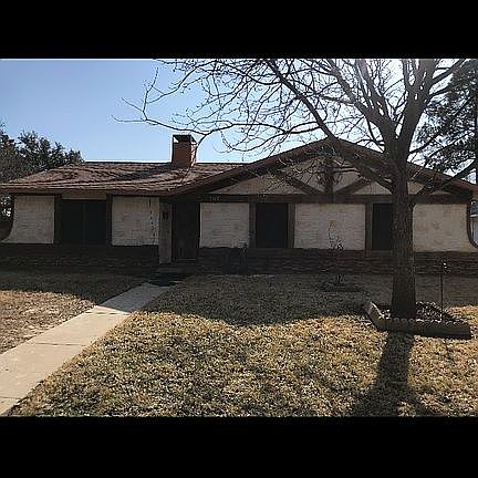 2nd image of 702 Mockingbird Dr