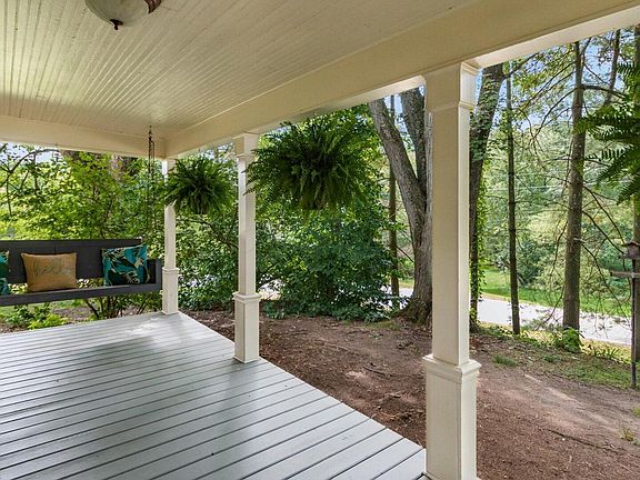 4th image of 2287 Montgomery Rd