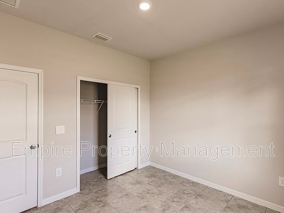5th image of 3735 SW 11th Pl